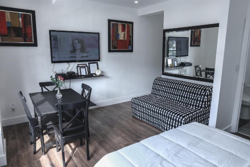 Olsen On the Beach image 20